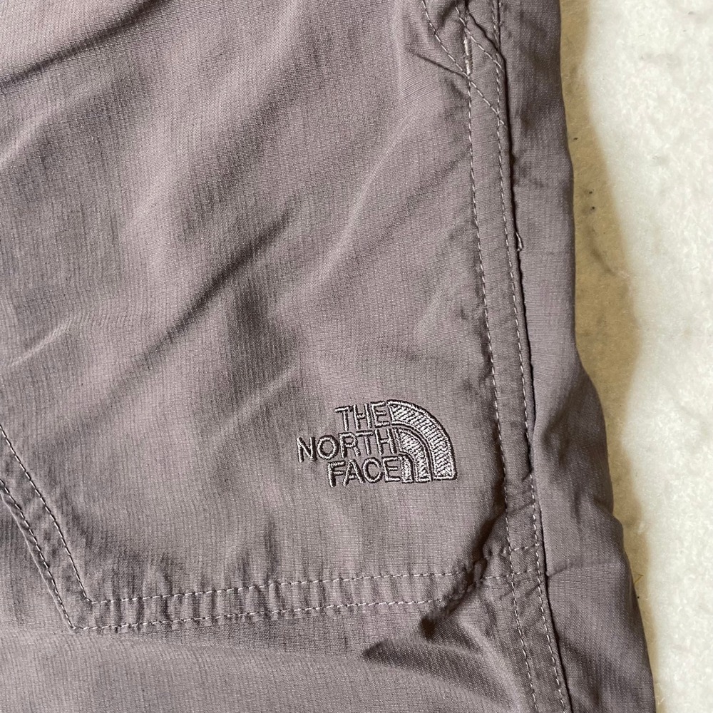 The North Face‎ Womens Grey Nylon Hiking Capri Shorts Size 14 Regular GR 433617 - Picture 4 of 9